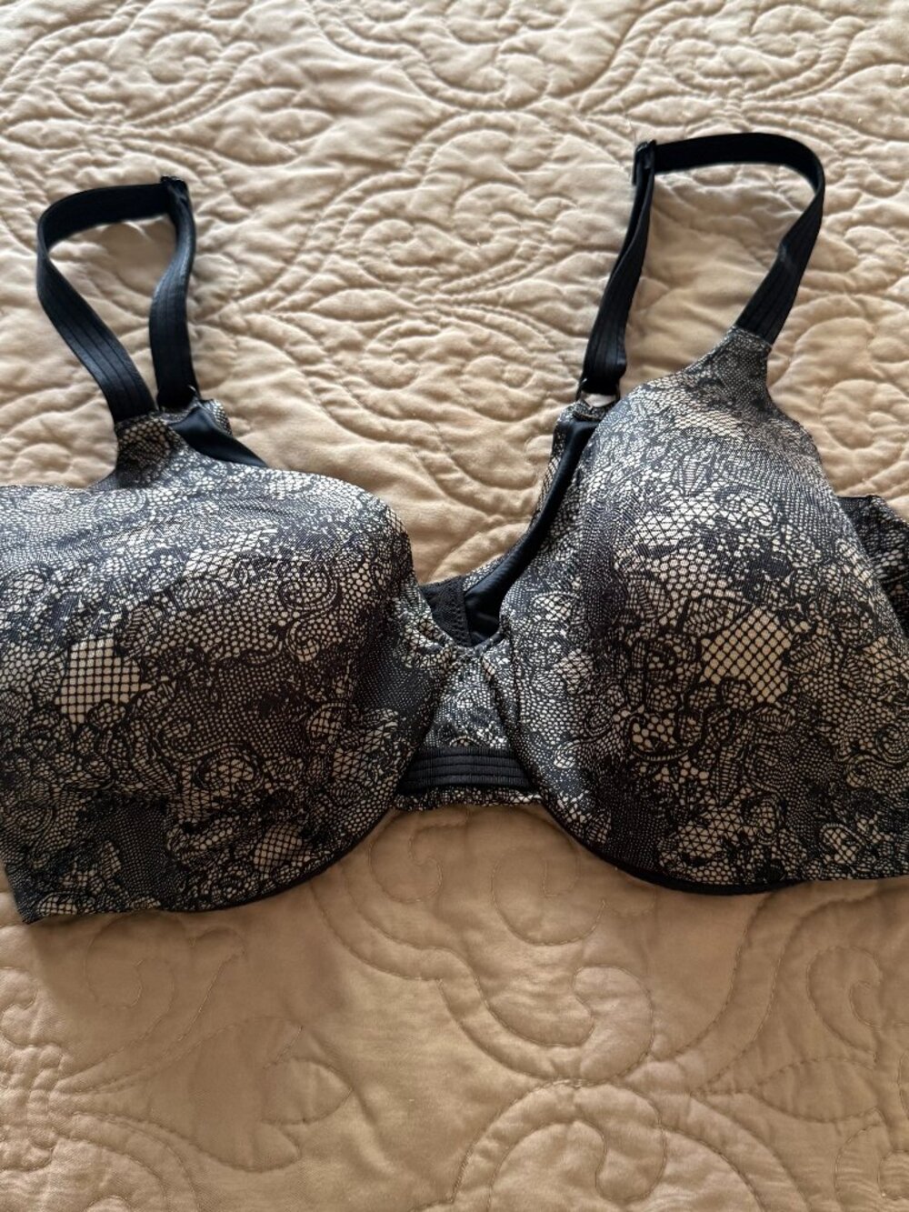 Bali Womens 38C Bra Black Beige Comfortable Everyday Support